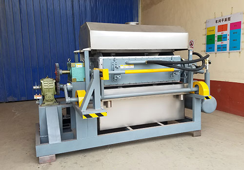 Machine de fabrication de boîtes à œufs