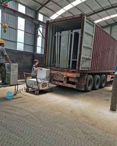 Ligne de 1 000 plateaux à œufs/h pour un client mozambicain