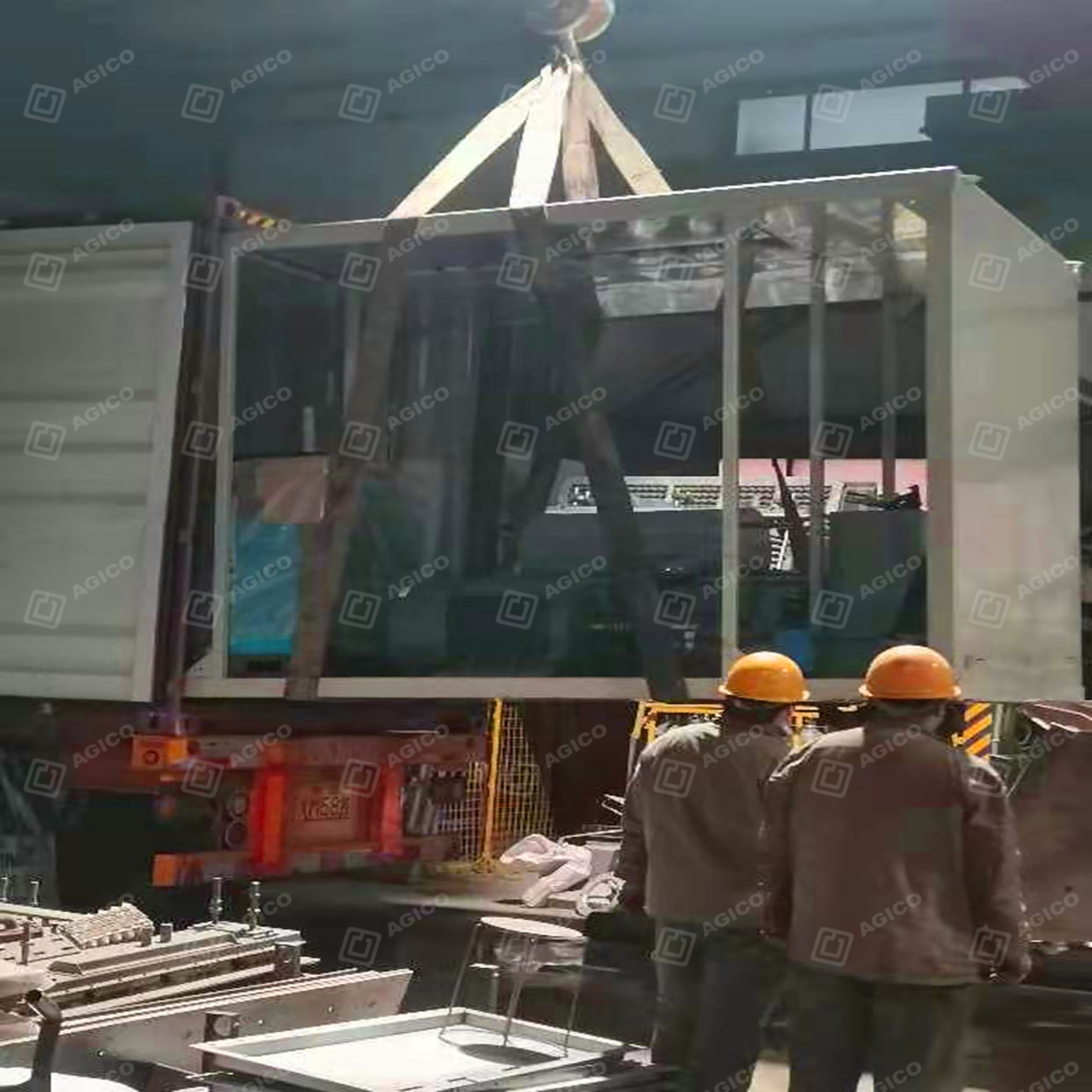 Ligne de 7 000 plateaux à œufs/h DT 6×8 reçue en Zambie