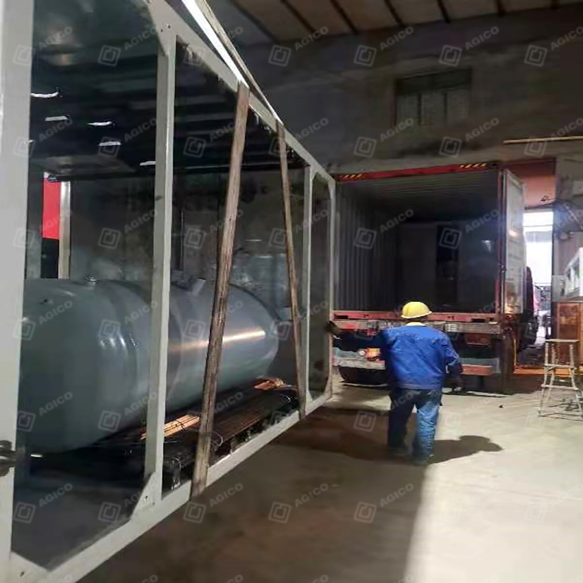 Ligne de 7 000 plateaux à œufs/h DT 6×8 reçue en Zambie