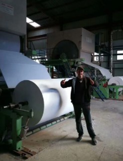 Machine à papier AGICO