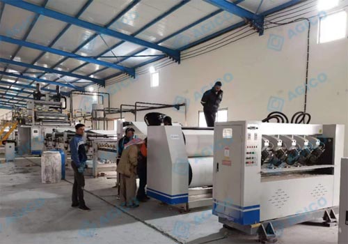 Ligne de production de cartons installée et mise en service en Irak