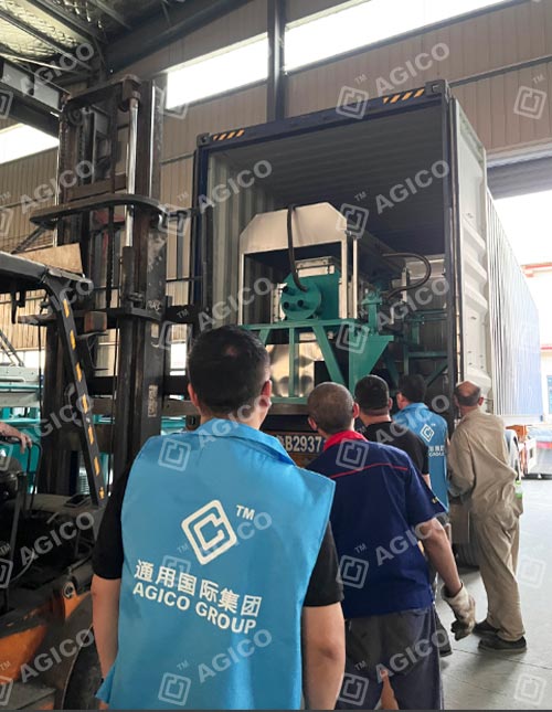 Machine ZMDT3*4 de 2 000 plateaux/h et séchage semi-automatique livrés en Angola