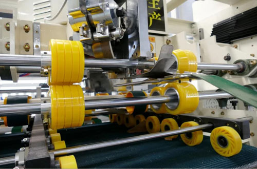 Agrafeuse automatique de cartons