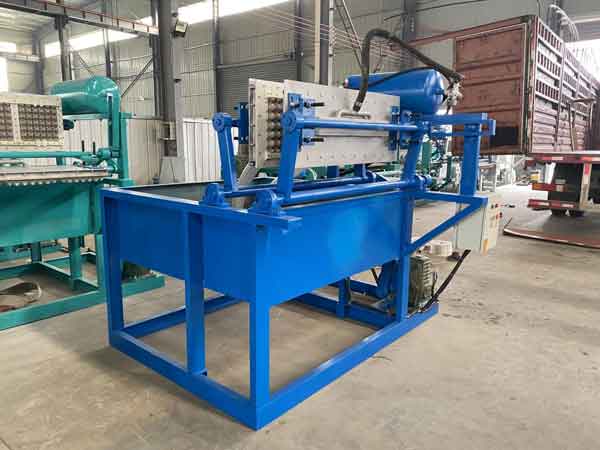 Plateau fini issu de la machine de moulage