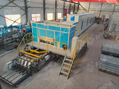 Machine de fabrication de plateaux à œufs